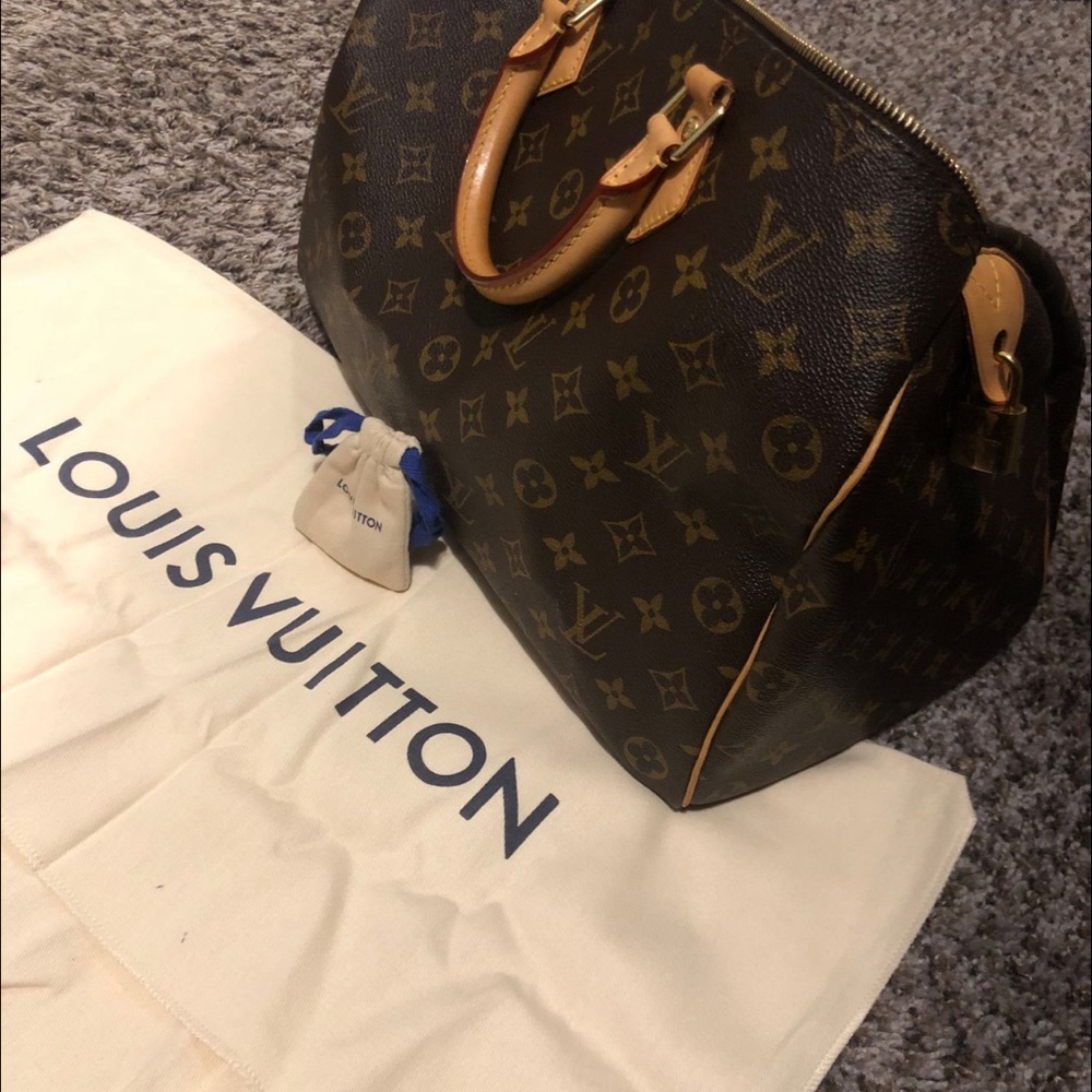 Louis Vuitton Speedy 35
